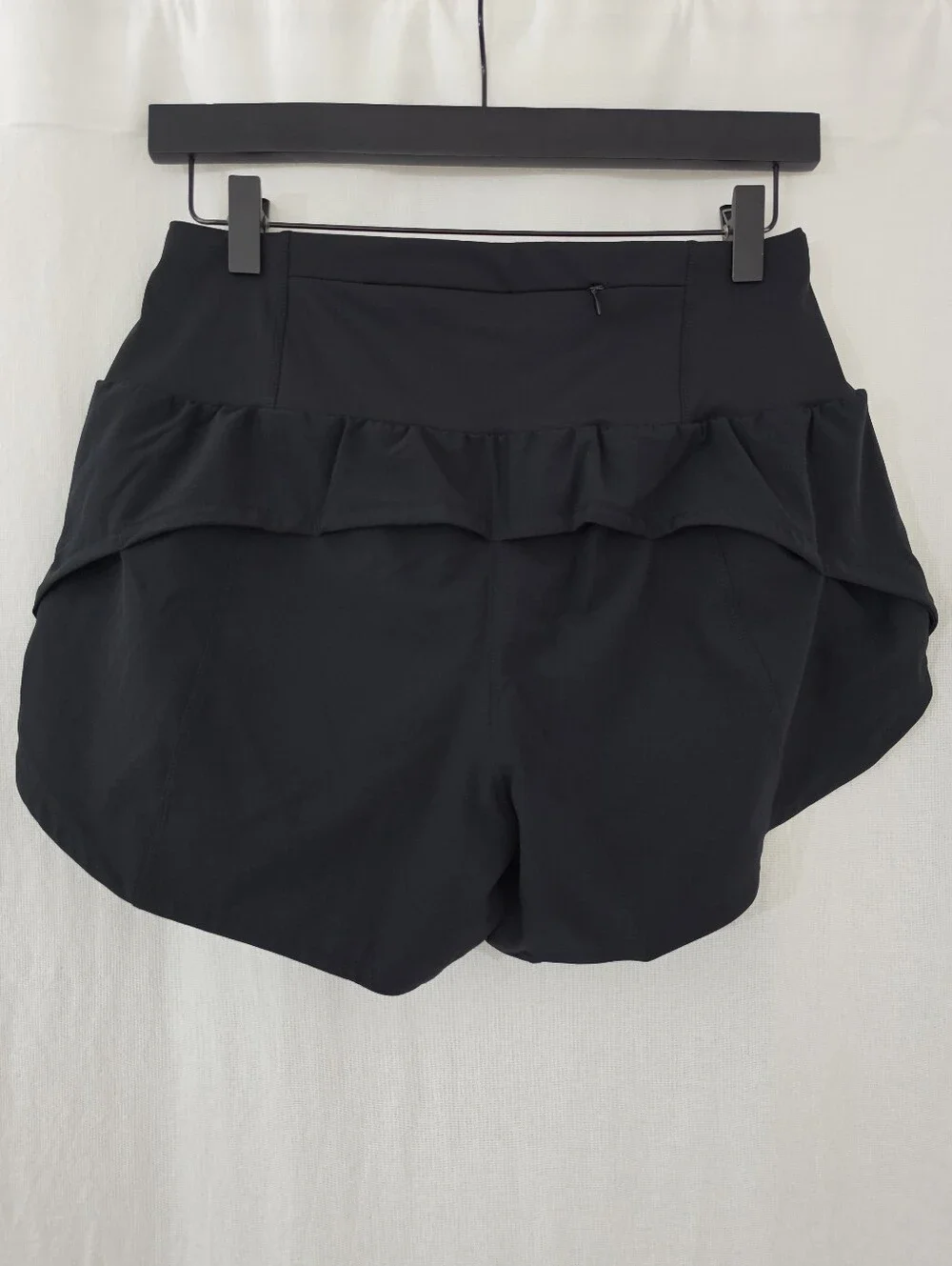 Athletic Lined Shorts in Black Women's Size M